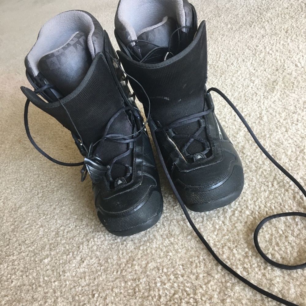 Snowboarding boots K2 size 11
